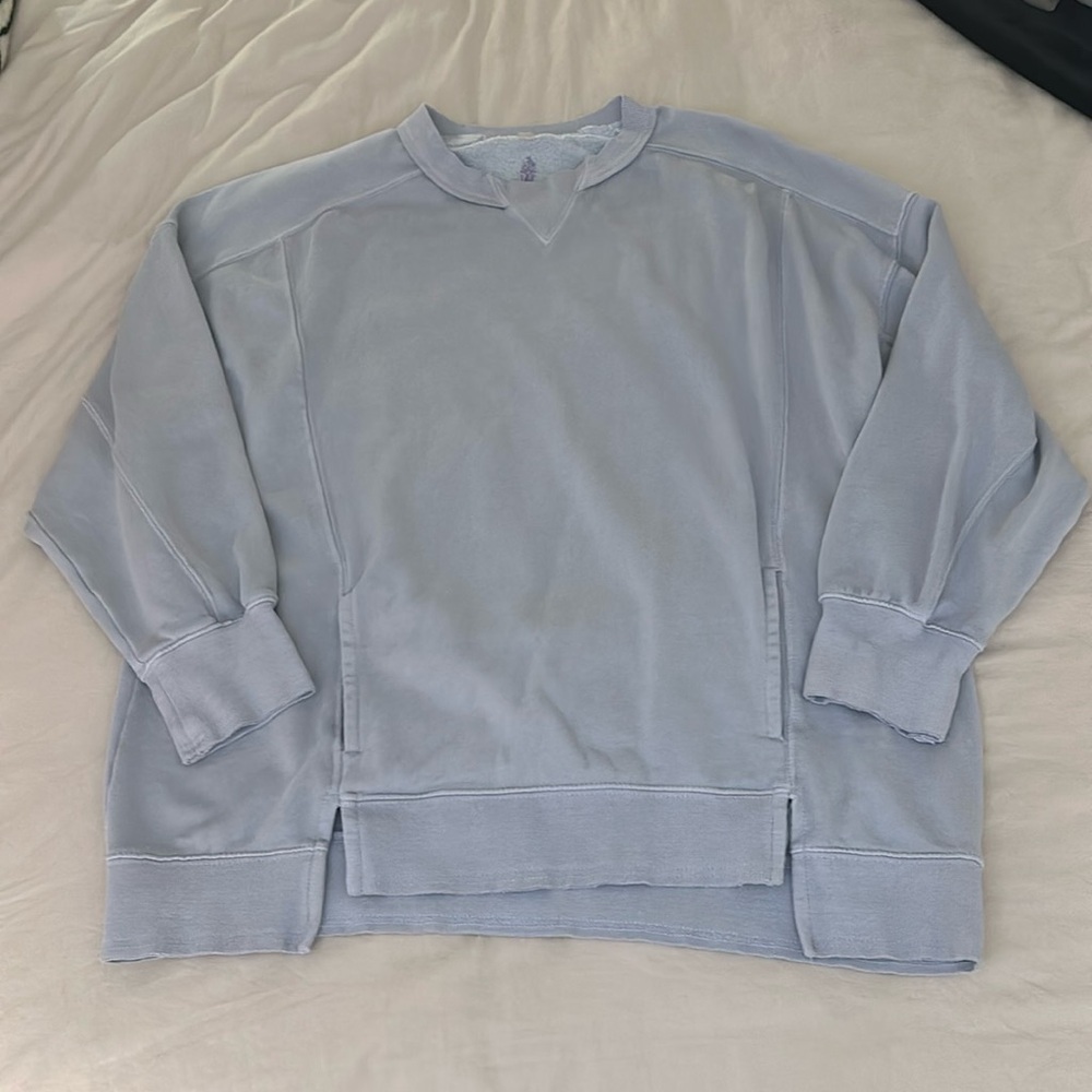 Free People Lilac sweatshirt with pockets💜💜